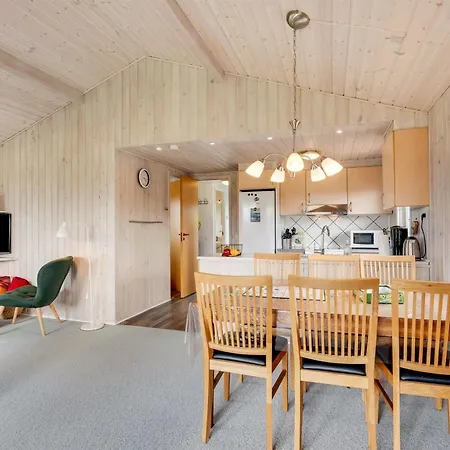 Titta - 150m To The Fjord By Interhome